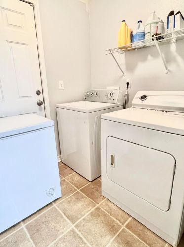 6848 Fast Gun Ln, Milton FL  exterior