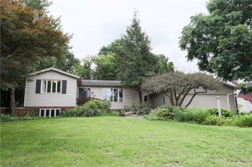 576 East Ave, Brockport, NY 14420-1708