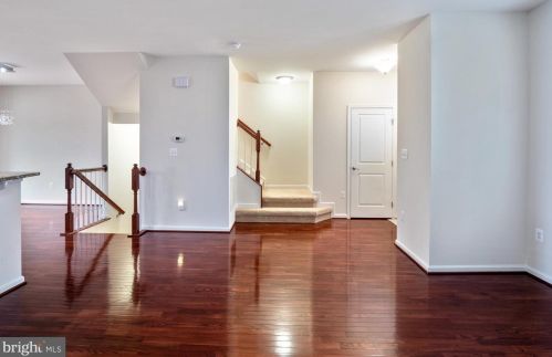 1708 Rockledge Ter, Woodbridge VA  22192-2508 exterior