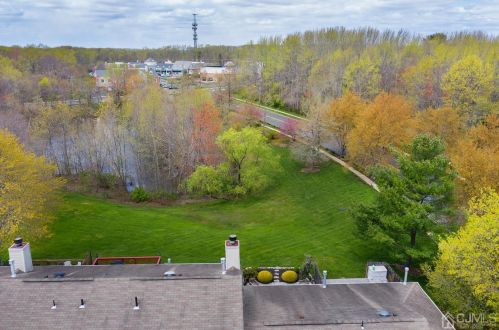 18 Cloister Ct, Old Bridge NJ  08857-3205 exterior