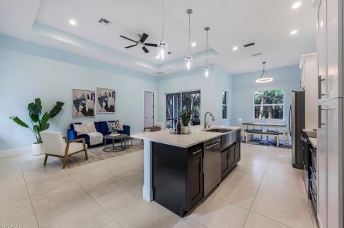 4875 20th Ave, Naples FL  34117-9194 exterior