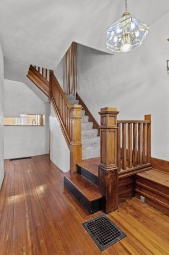 312 Kambach St, Pittsburgh PA  15211-2112 exterior