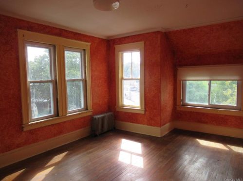11 Schneider Ave, Highland Falls NY  10928-1409 exterior