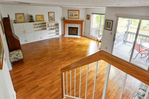 37 North Loop, Rhinebeck NY  12572-1921 exterior