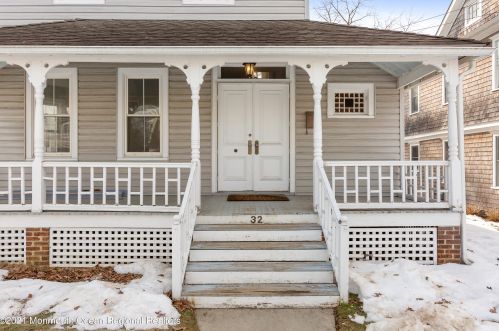 32 Lafayette St, Locust, NJ 07760-1332