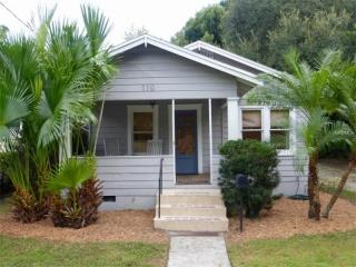 110 Hazel St, Orlando, FL 32804-3917