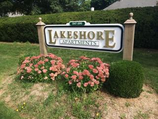 1087 Whitney Ave, New Haven CT  06517-3449 exterior