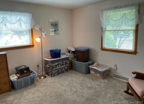 46 Vermont Ave, Milford CT  06460-7043 exterior