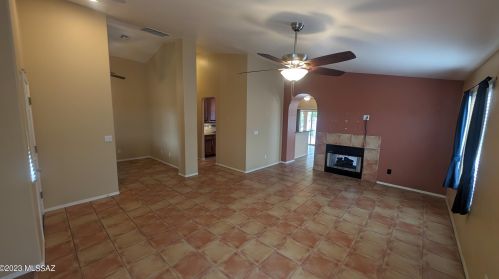 2520 Tom Watson Dr, Tucson AZ  85742-8532 exterior