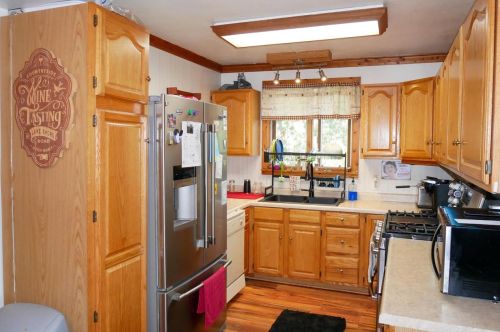 716 Park Ave, Perkinstown, WI 54451-2101