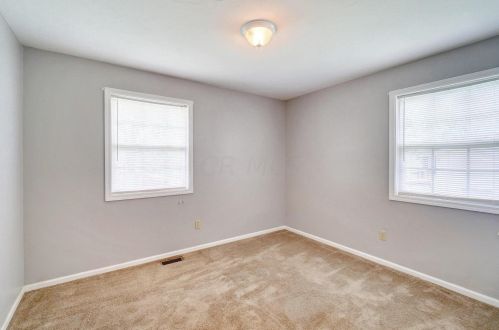 678 Leslie Trce, Washington Court House OH  43160-8737 exterior