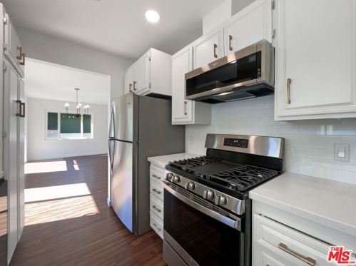 8050 Cherrystone Ave, Van Nuys CA  91402-5415 exterior