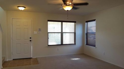 2223 Perkins Pl, Georgetown TX  78626-8212 exterior