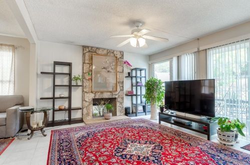 7043 Bobhird Dr, San Diego CA 92119-1403 exterior