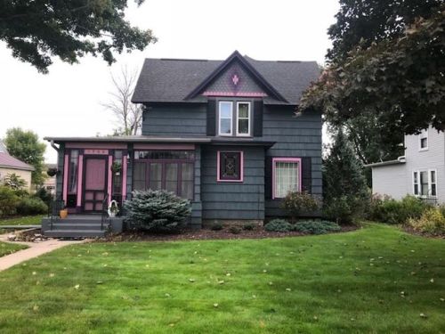 1906 Superior Ave, Tomah, WI 54660-2828
