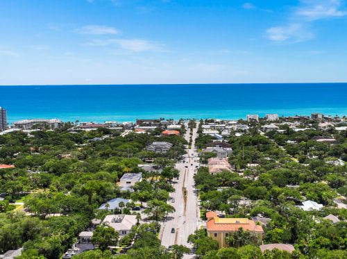 1166 6th Ave, Vero Beach FL  32960-5902 exterior