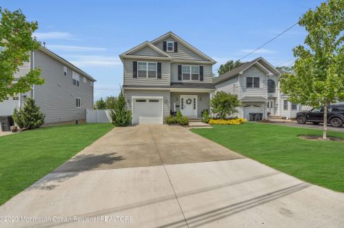 35 Laurel St, West Long Branch NJ  07764-1418 exterior