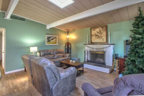 3101 Salinas Ave, Marina, CA 93933-3417