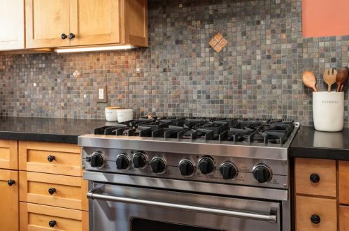 933 California Ave, San Jose CA 95125-2406 exterior