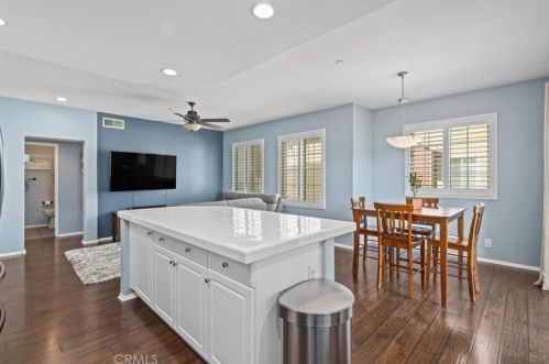 8146 Parkside St, Chino CA  91708-9313 exterior