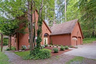 10801 320th Ave, Lake Joy, WA 98014-9756