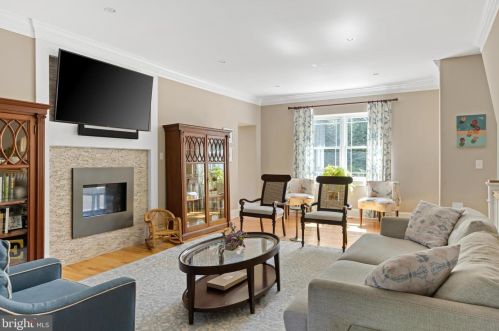 500 Court St, Gardenville PA  18901-4422 exterior