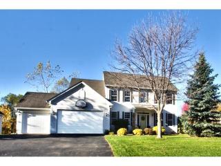 16611 Gunflint Trl, Lakeville, MN 55044-5244