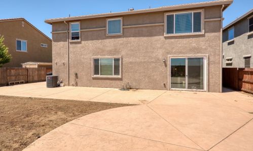 730 Sawtooth St, Manteca CA  95337-7827 exterior