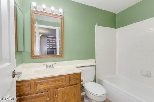 918 Sun Coast Dr, Gilbert AZ  85233-6723 exterior