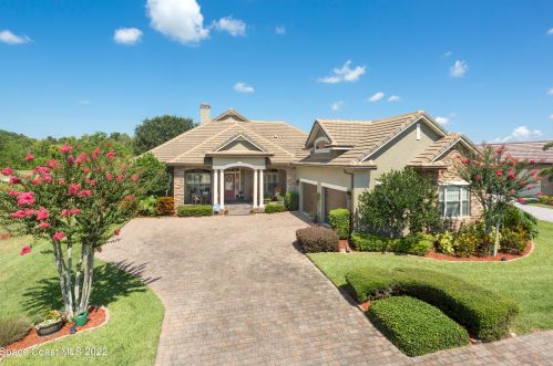 3260 Quantum Pl, Mims, FL 32754-3011
