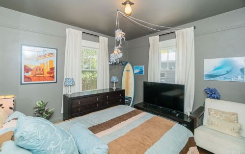 602 Newport Ave, Long Beach CA  90804-5122 exterior