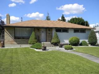 3312 Rockwell Ave, Spokane WA  99205-1724 exterior