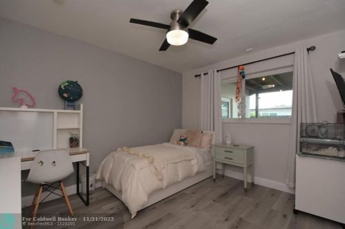 8421 17 Ct, Hollywood FL 33028 exterior