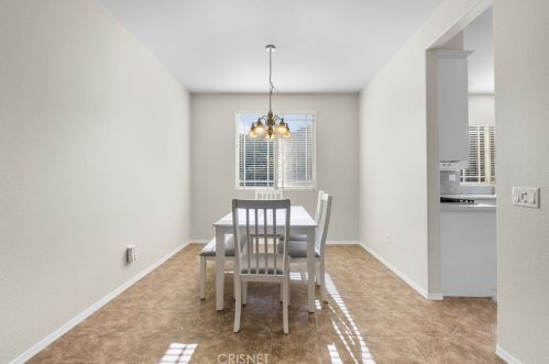 20054 Christopher Ln, Santa Clarita CA  91350-3685 exterior