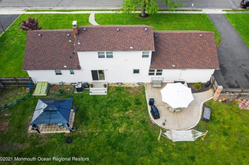 15 Sandburg Dr, Morganville NJ  07751-1428 exterior