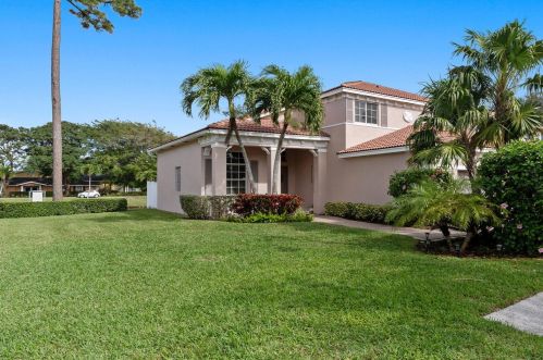 5540 American Cir, Delray Beach, FL 33484-8502