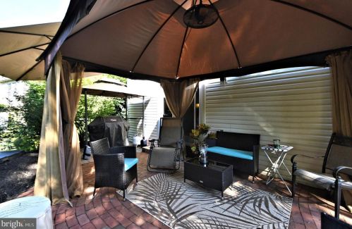 122 Claremont Dr, Lansdale PA 19446-6361 exterior