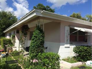 10355 Temple Way, Largo, FL 33772-7418