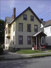 124 Garden St, Poughkeepsie, NY 12601-1932