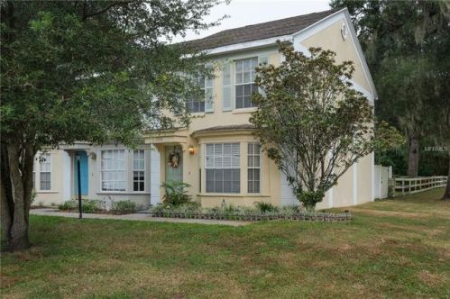 13538 Embassy Park Ct, Dade City, FL 33525-5229