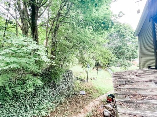 46 Grv St, Putnam CT  06260-2129 exterior