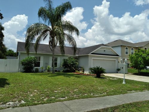 909 Wilmington Dr, Deltona, FL 32725-6524