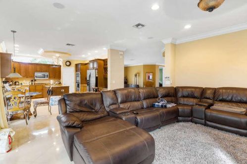 9741 Roche Pl, West Palm Beach FL  33414-6490 exterior