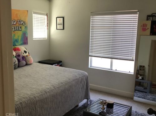 30422 Daisy Ct, Santa Clarita CA  91384-3779 exterior