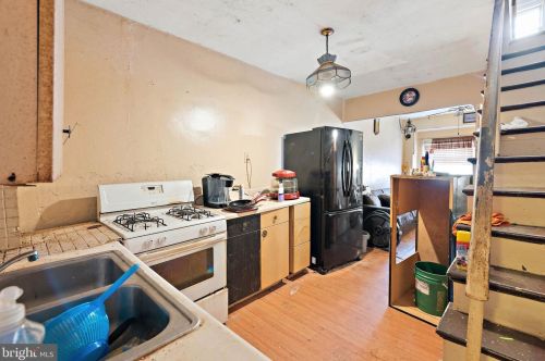 810 Kohn St, Norristown PA  19401-3742 exterior