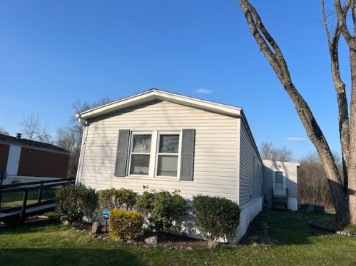 147 Bluebird Ln, Edinburg, PA 16116-6403