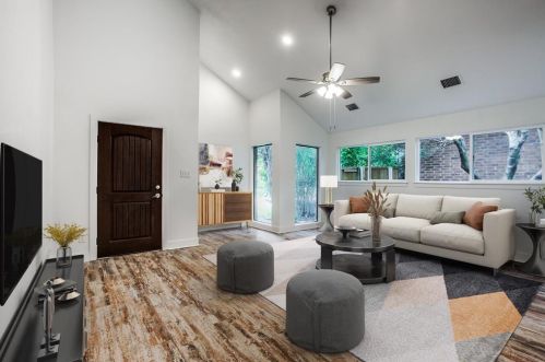 2728 Pinery Ln, Richardson TX  75080-1858 exterior