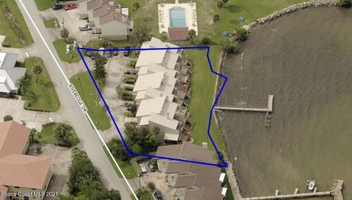 5079 Riveredge Dr, Titusville, FL 32780-7322