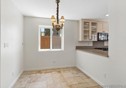 955 Agate St, San Diego CA  92109-1175 exterior