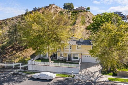 26502 Ridge Vale Dr, Santa Clarita, CA 91321-2275